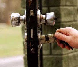 Town Center Locksmith Shop Chicago, IL 312-288-7589 - 13-Re-Key-Locks