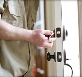Town Center Locksmith Shop Chicago, IL 312-288-7589 - 4-Locksmith-Service